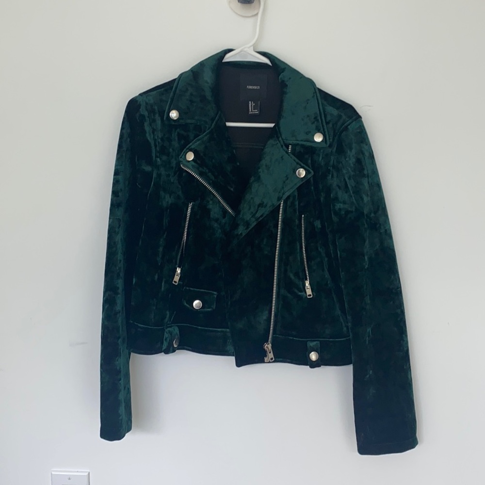 Forever 21 crushed velvet Moto jacket. Size L.